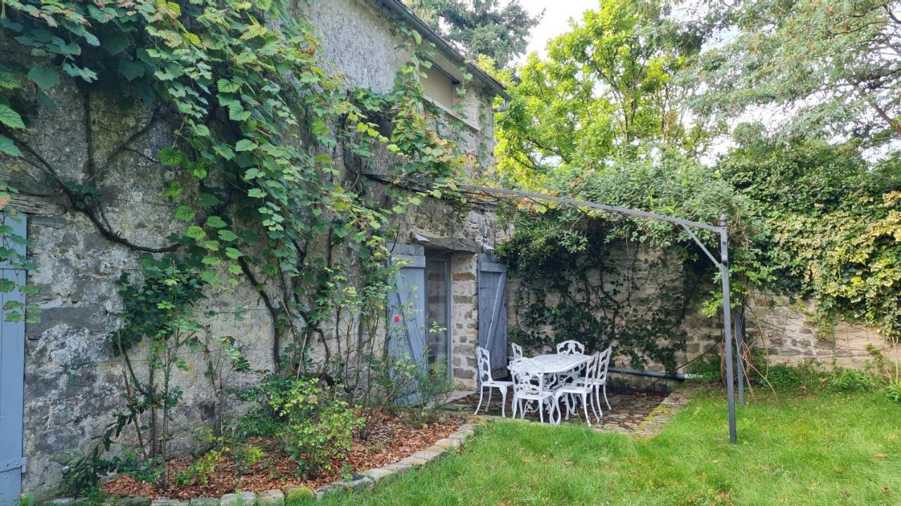 Belle Maison Dans Corps De Ferme - Logement Gabriel Villiers-sous-Grez Exterior foto